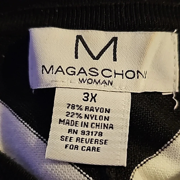 Maraschino  V-neck Black and white Diagonal Striped Sweater. NWOT - Picture 5 of 6